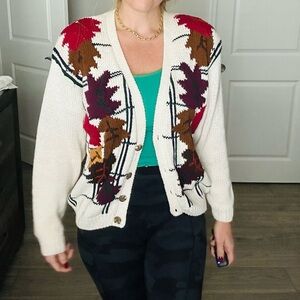 Princeton Club Cream Cardigan with Leaf Design
